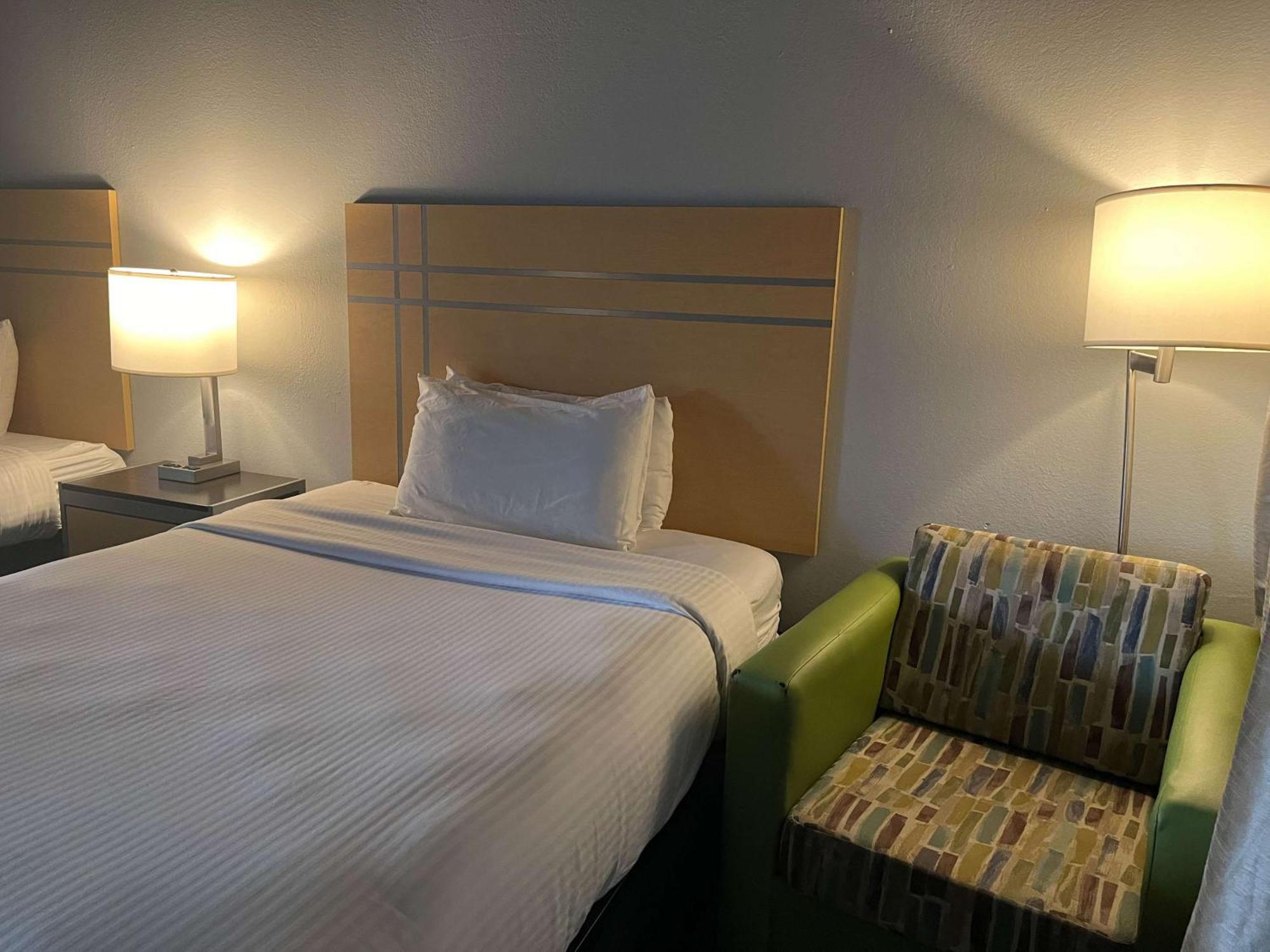 6 Amarillo, Tx West Medical Center Hotel 2*