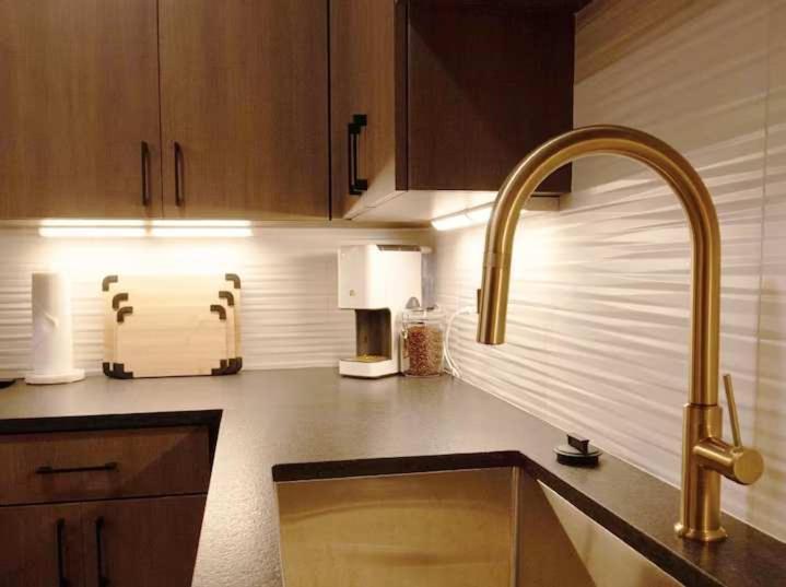 5020 Place Luxury *