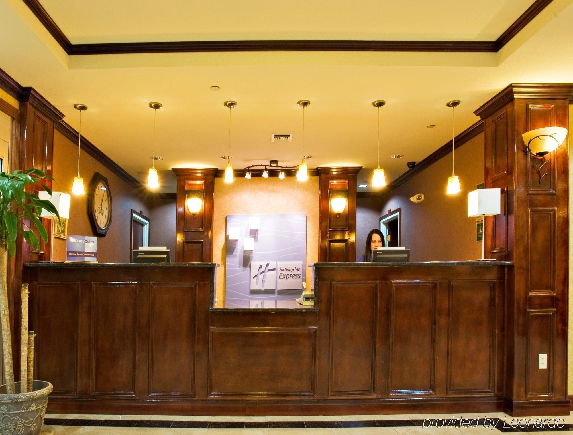 Express & East, An Ihg Hotel