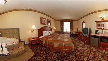 Country & By Radisson, I-40 West, Tx 2*