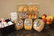 Hometowne West Hotel 3*