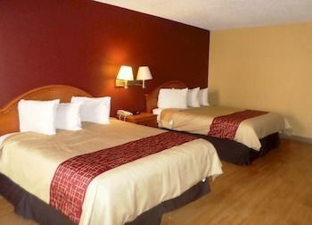 Red Roof West Motel 2*