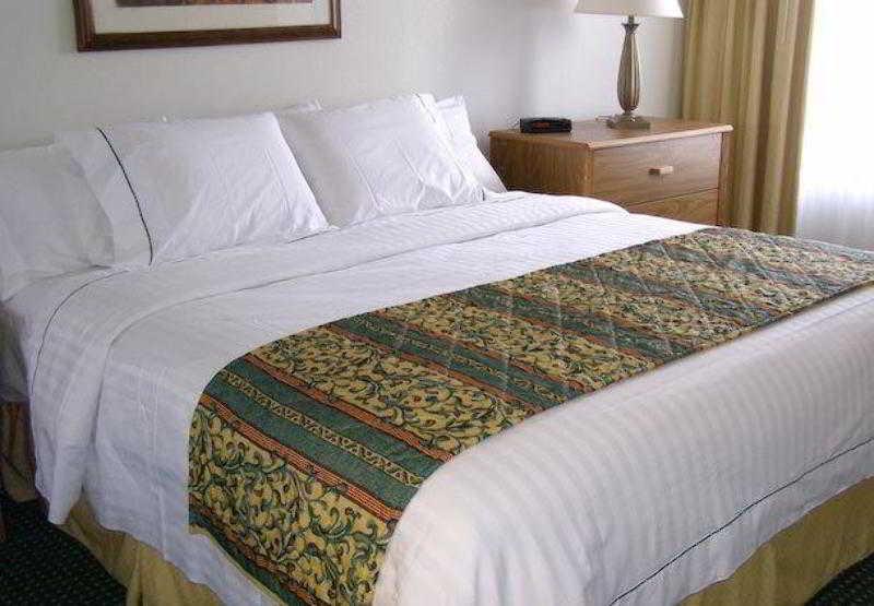 By Marriott Hotel 3*