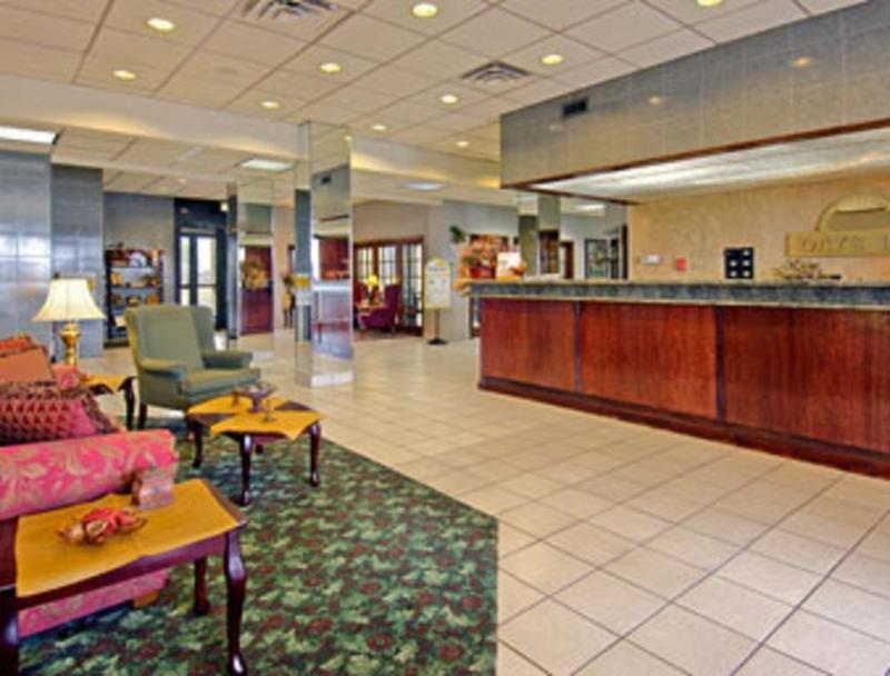 Hotel Days By Wyndham East 3*