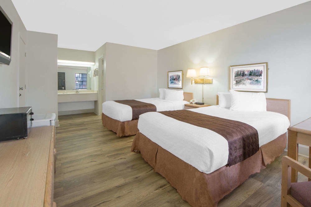 Hotel Atrea 3*