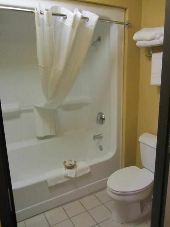 Hotel Microtel & By Wyndham 3*