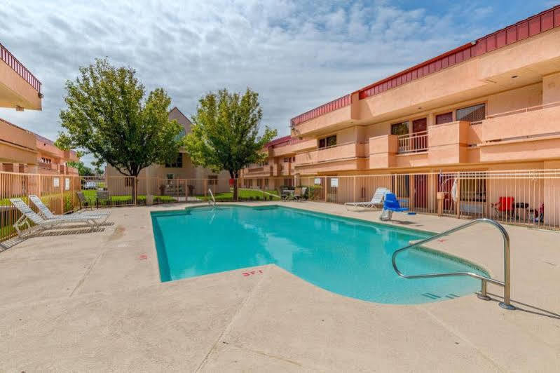 Hometowne West 3* Amarillo