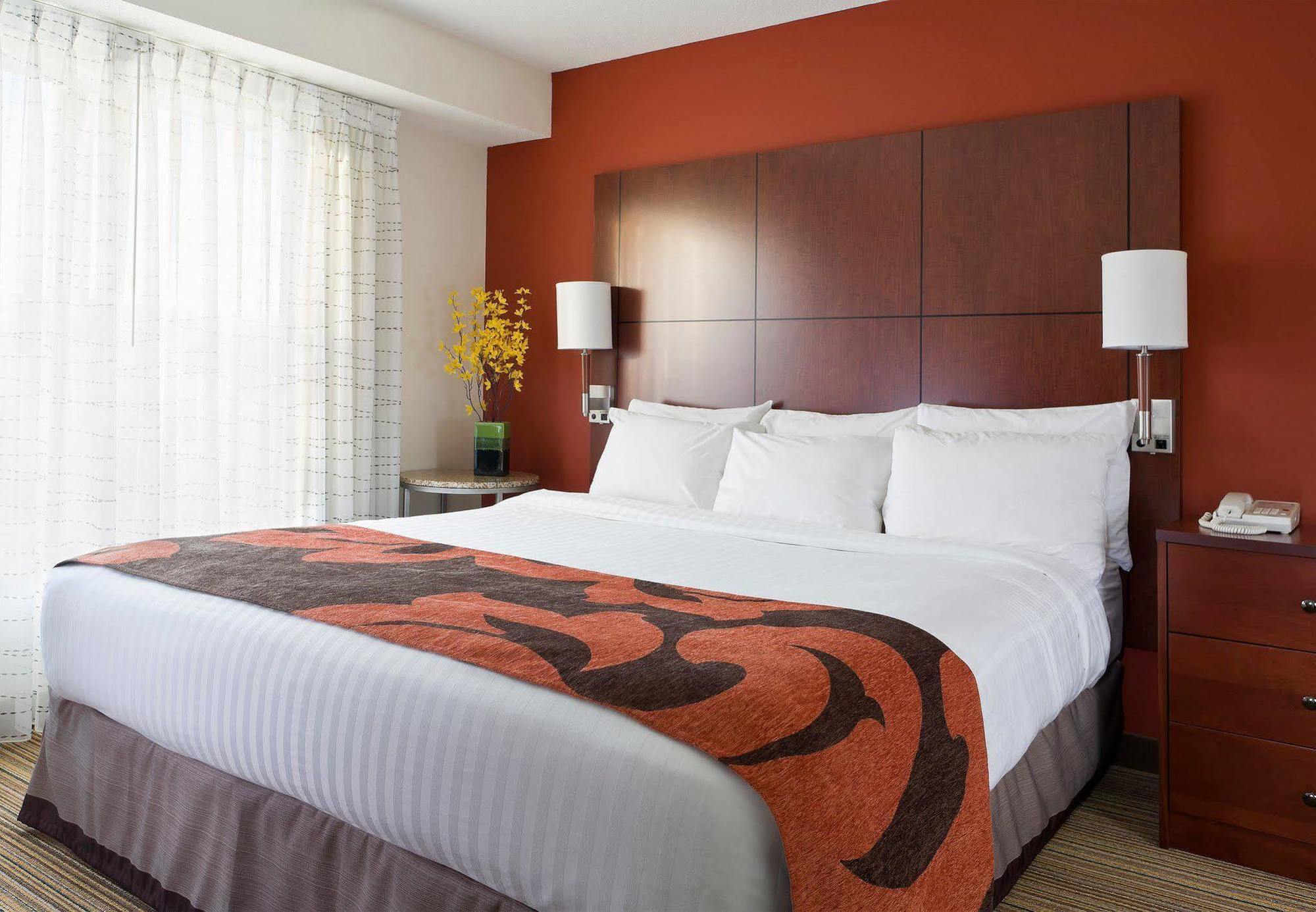 Hotel By Marriott 3*