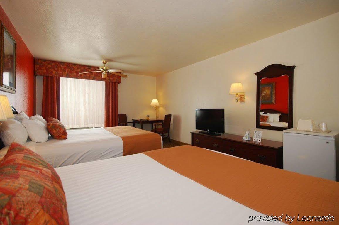 Hotel Western Santa Fe 3*