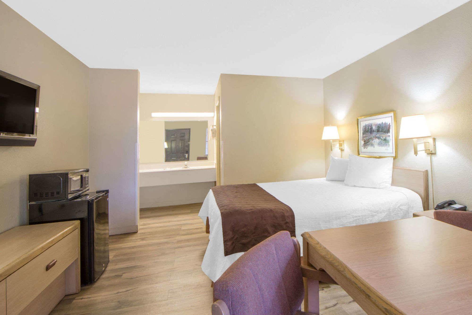 Atrea Hotel