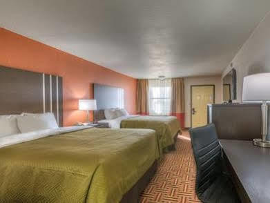 Quality I-40 East 3*