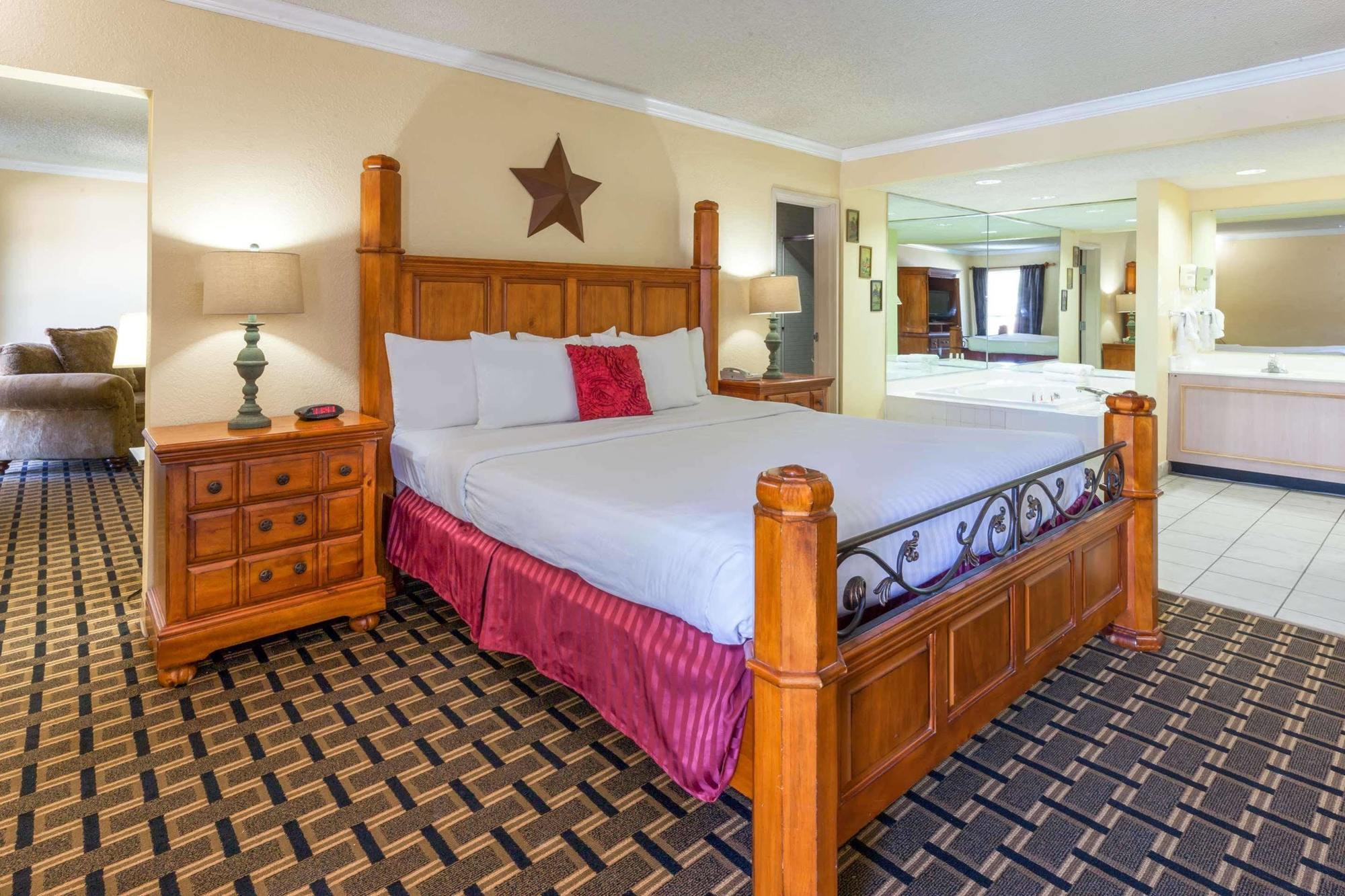 Hotel Extend-a-suites - Extended Stay, I-40 West