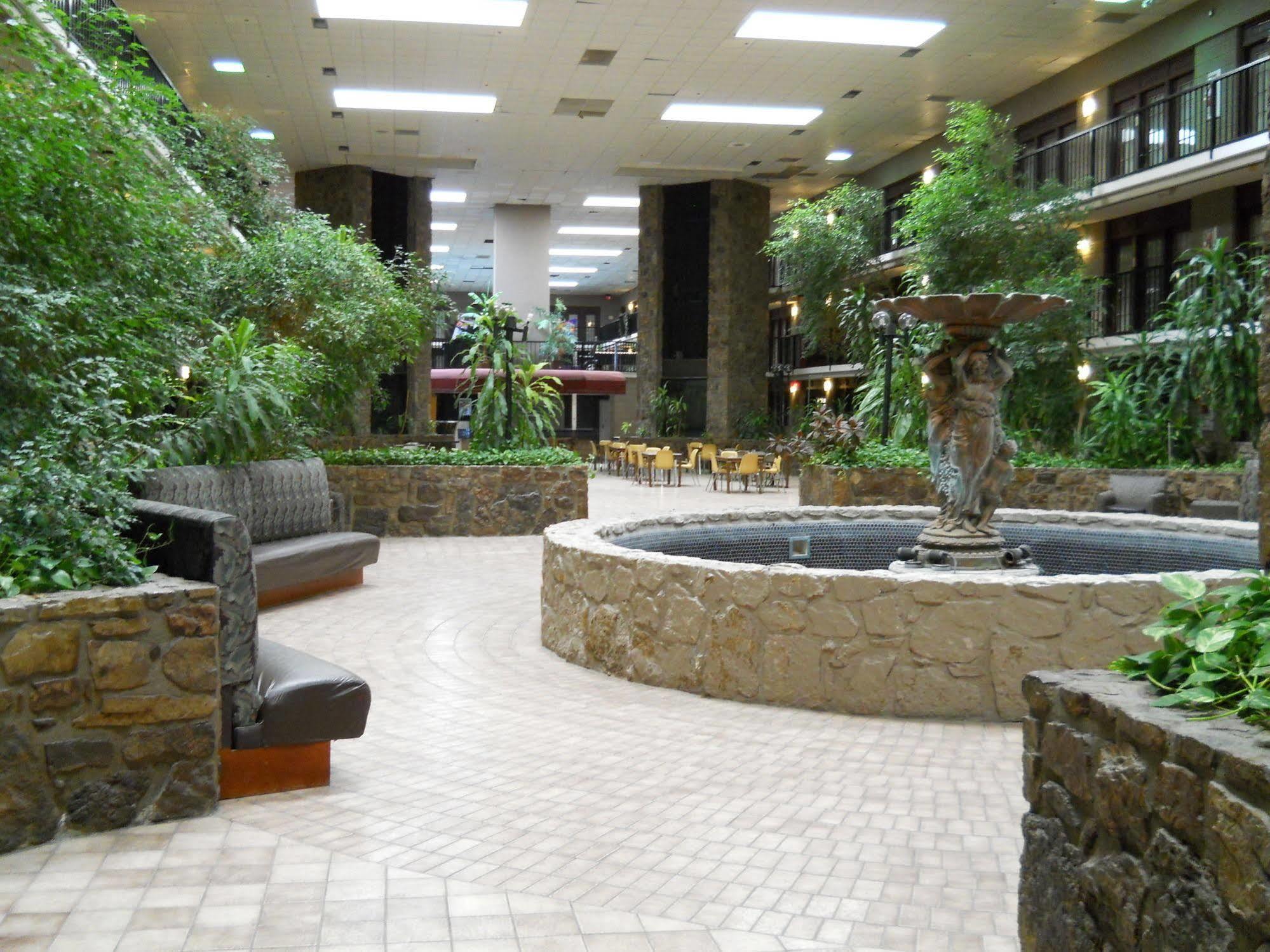 1hotel Hotel