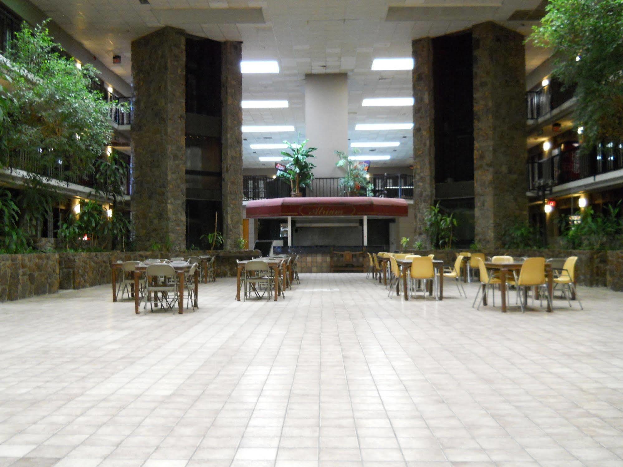 1hotel