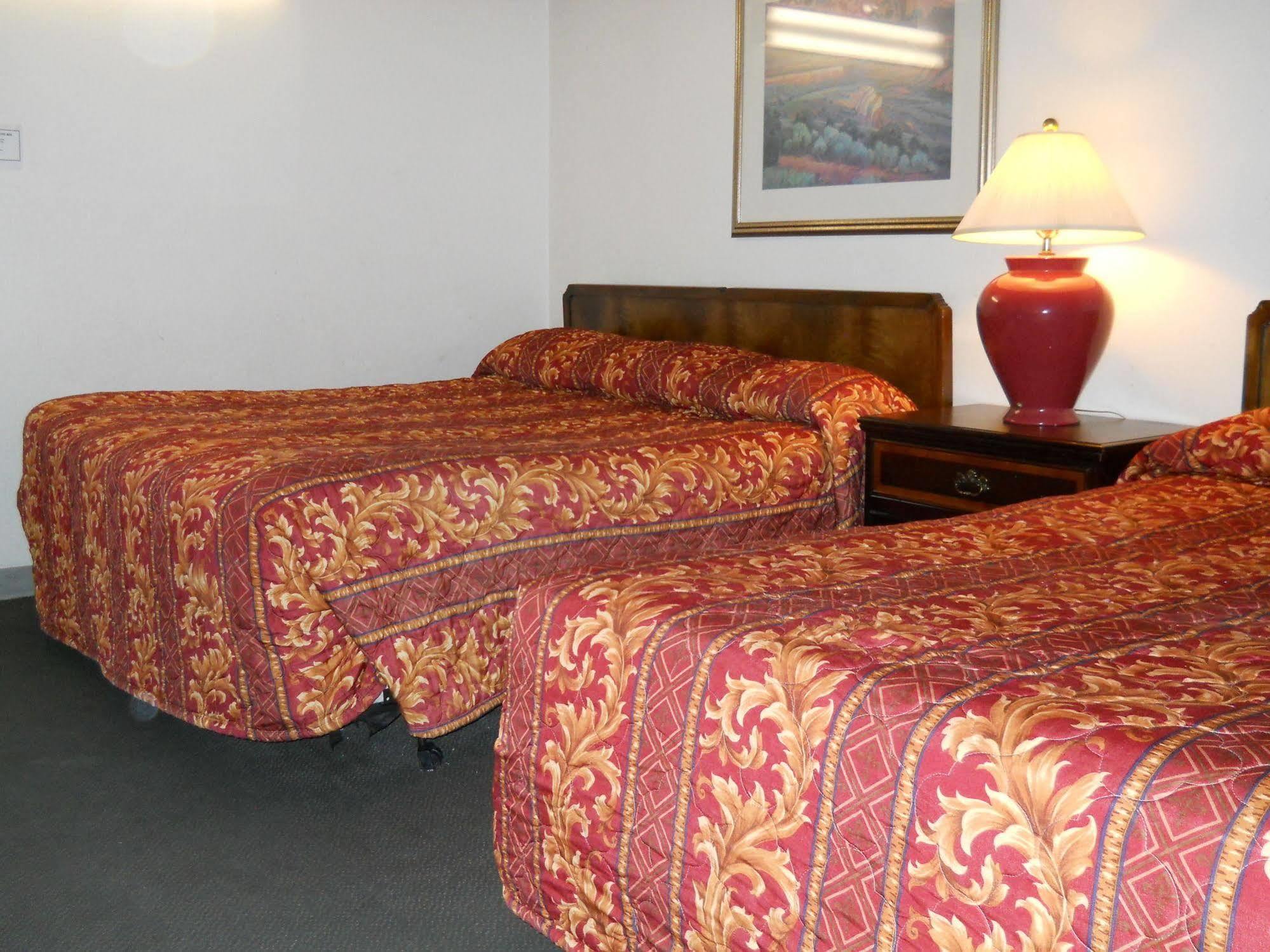 Hotel 1hotel 2*