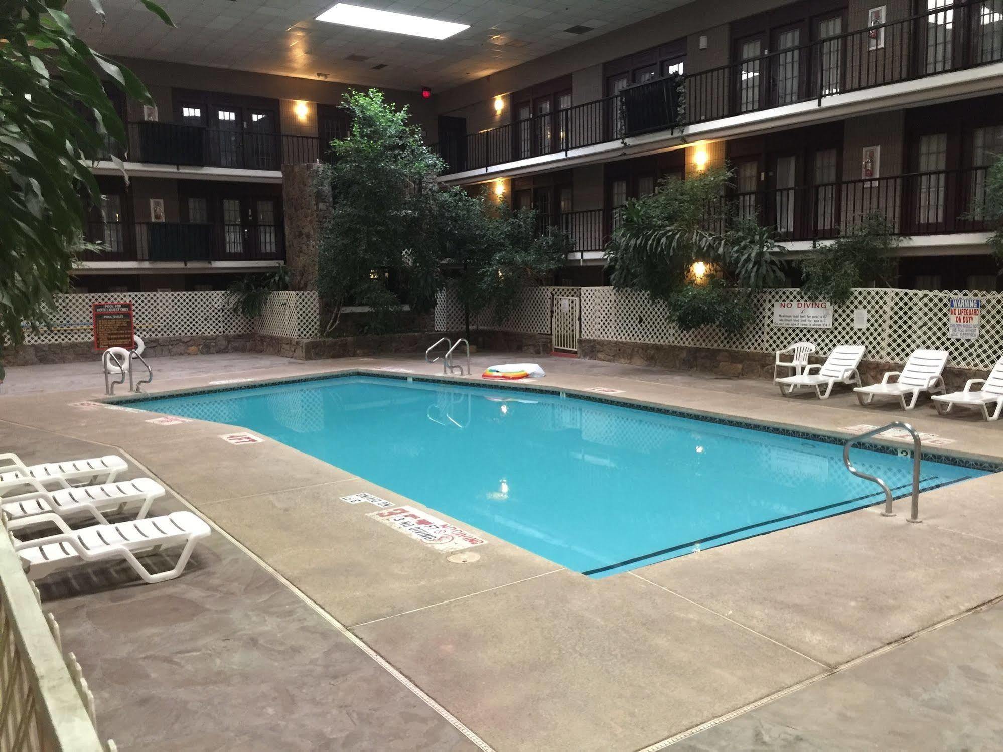 Hotel 1hotel 2*