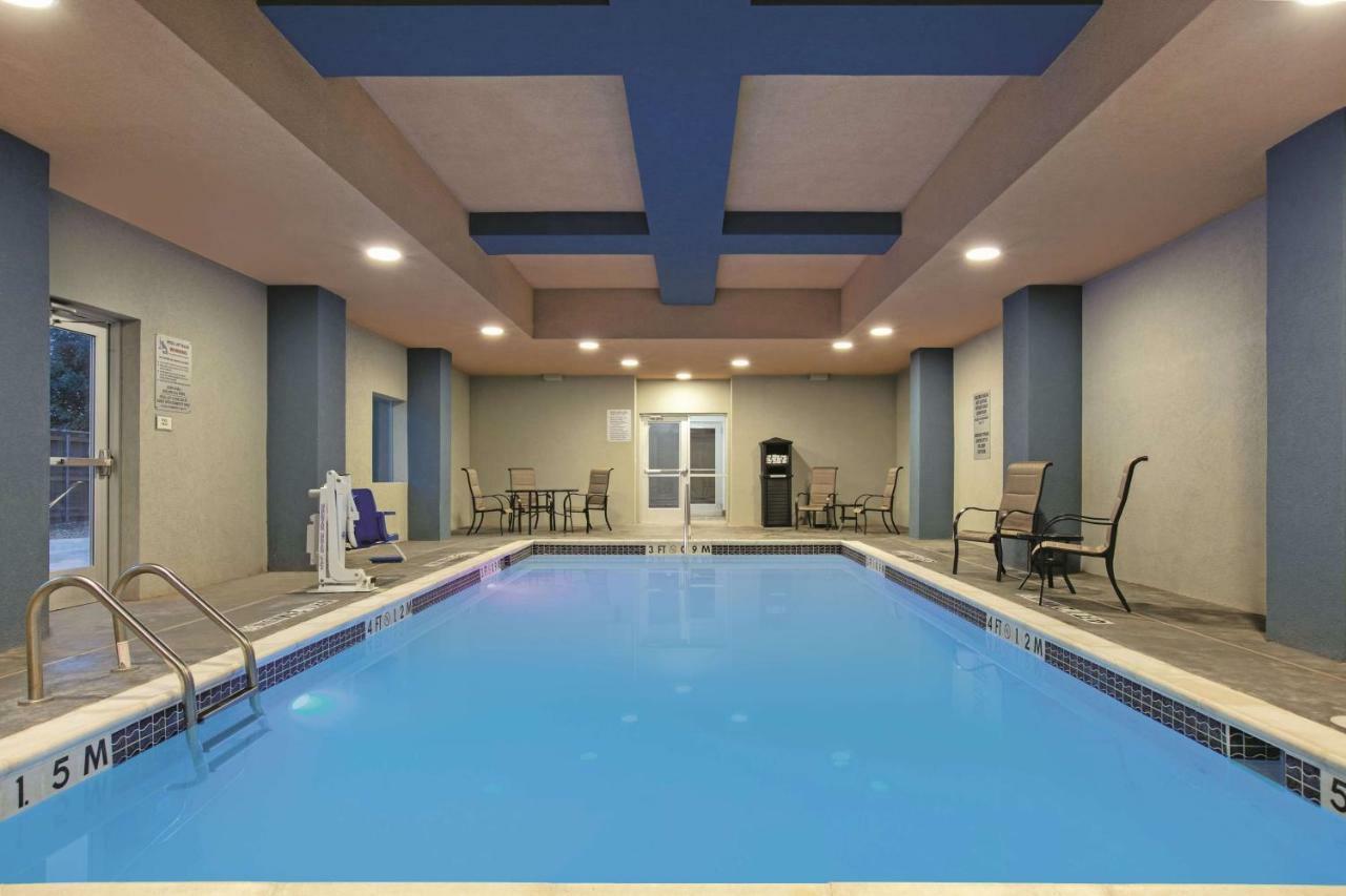 La Quinta By Wyndham Airport Hotel 3*