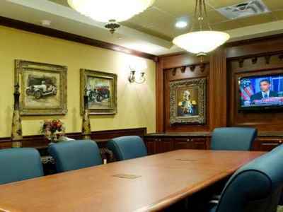 Hilton Garden 3*