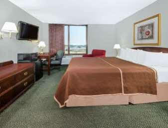 Hotel Days By Wyndham East 3*