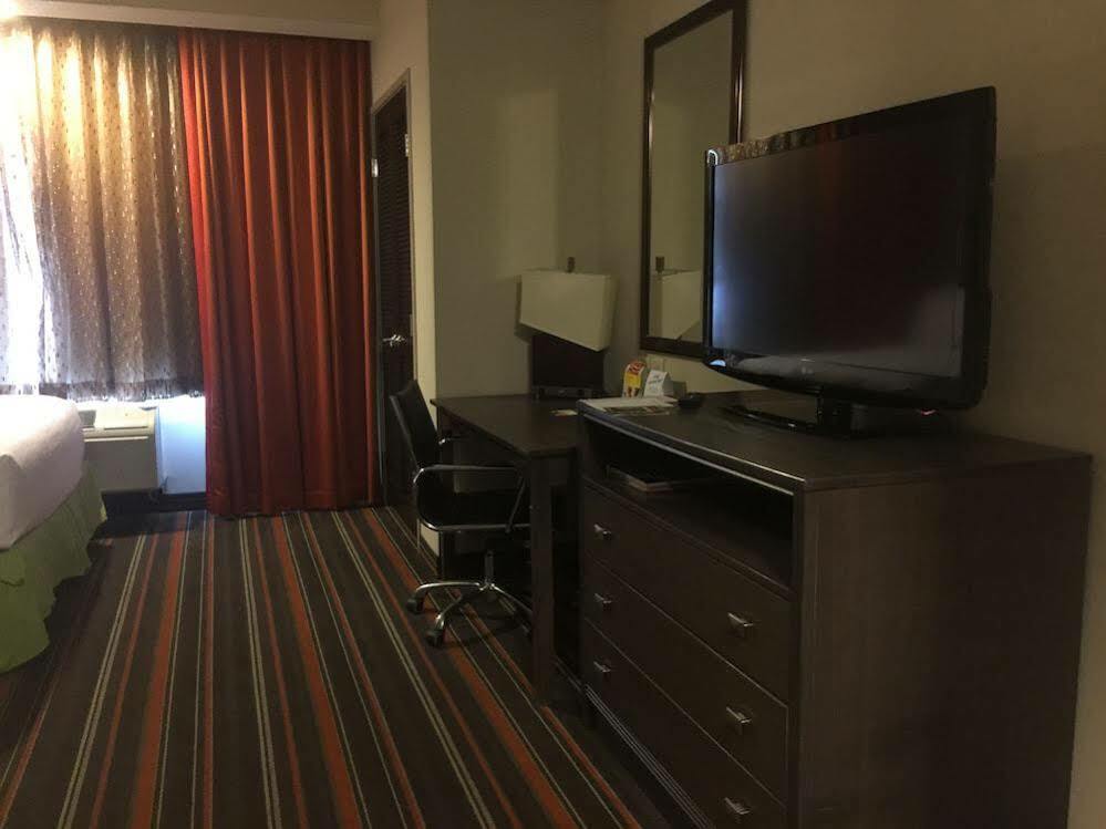 The West Medical Center By Ihg Hotel
