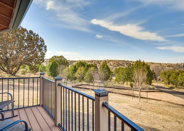 Canyon Rim Retreat With Private Yard And Hot Tub!