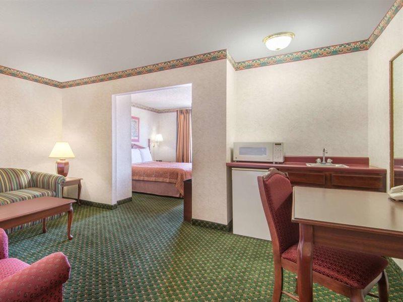 Super 8 By Wyndham West Amarillo