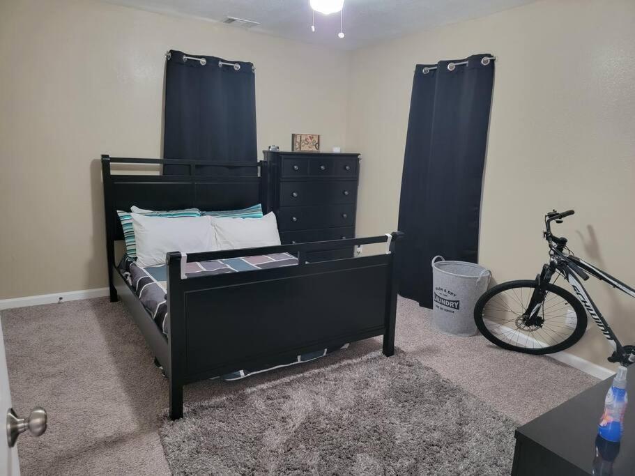 2br/1ba Near Downtown Villa