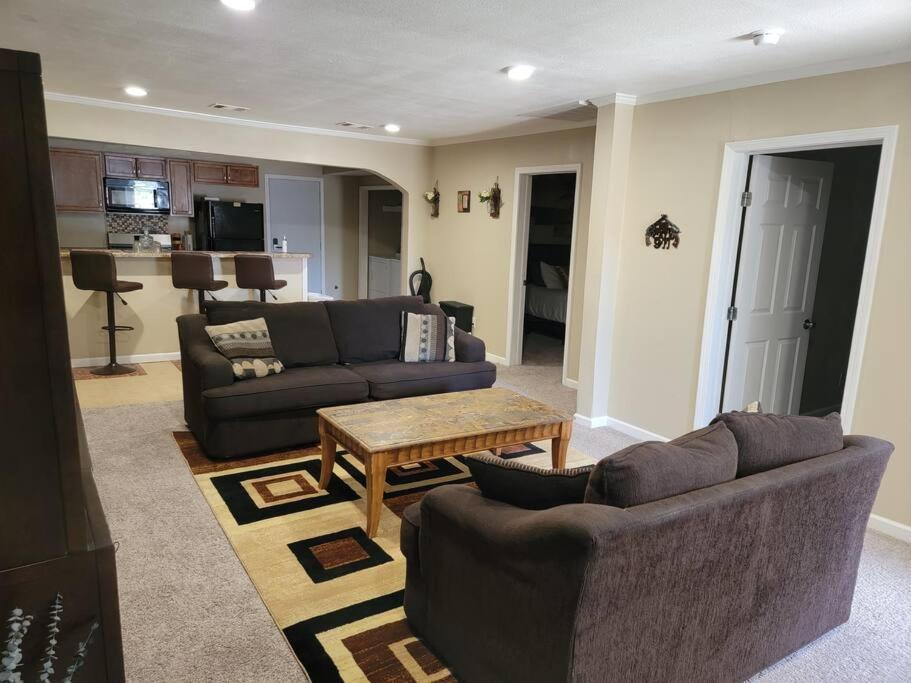 Villa 2br/1ba Near Downtown
