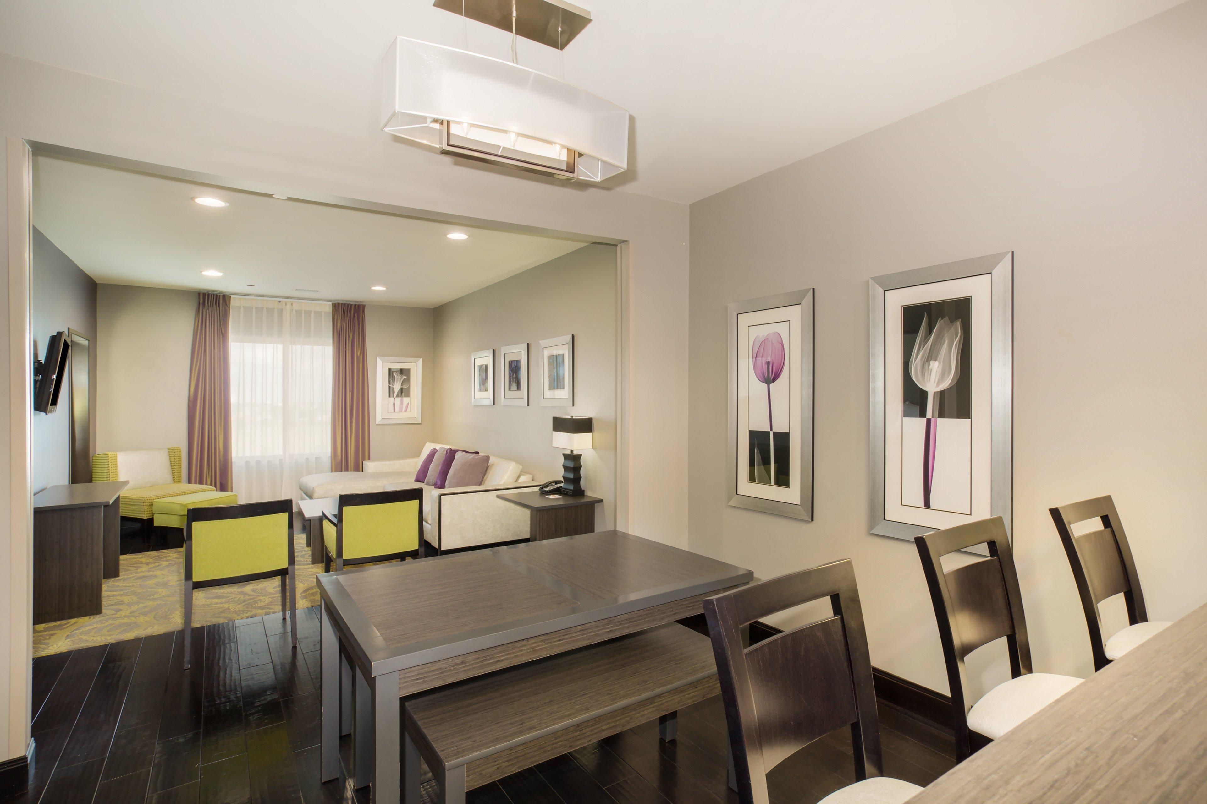 Express & West By Ihg Hotel