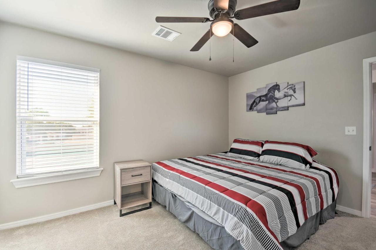Bright Townhome Near Parks And Town! * Amarillo