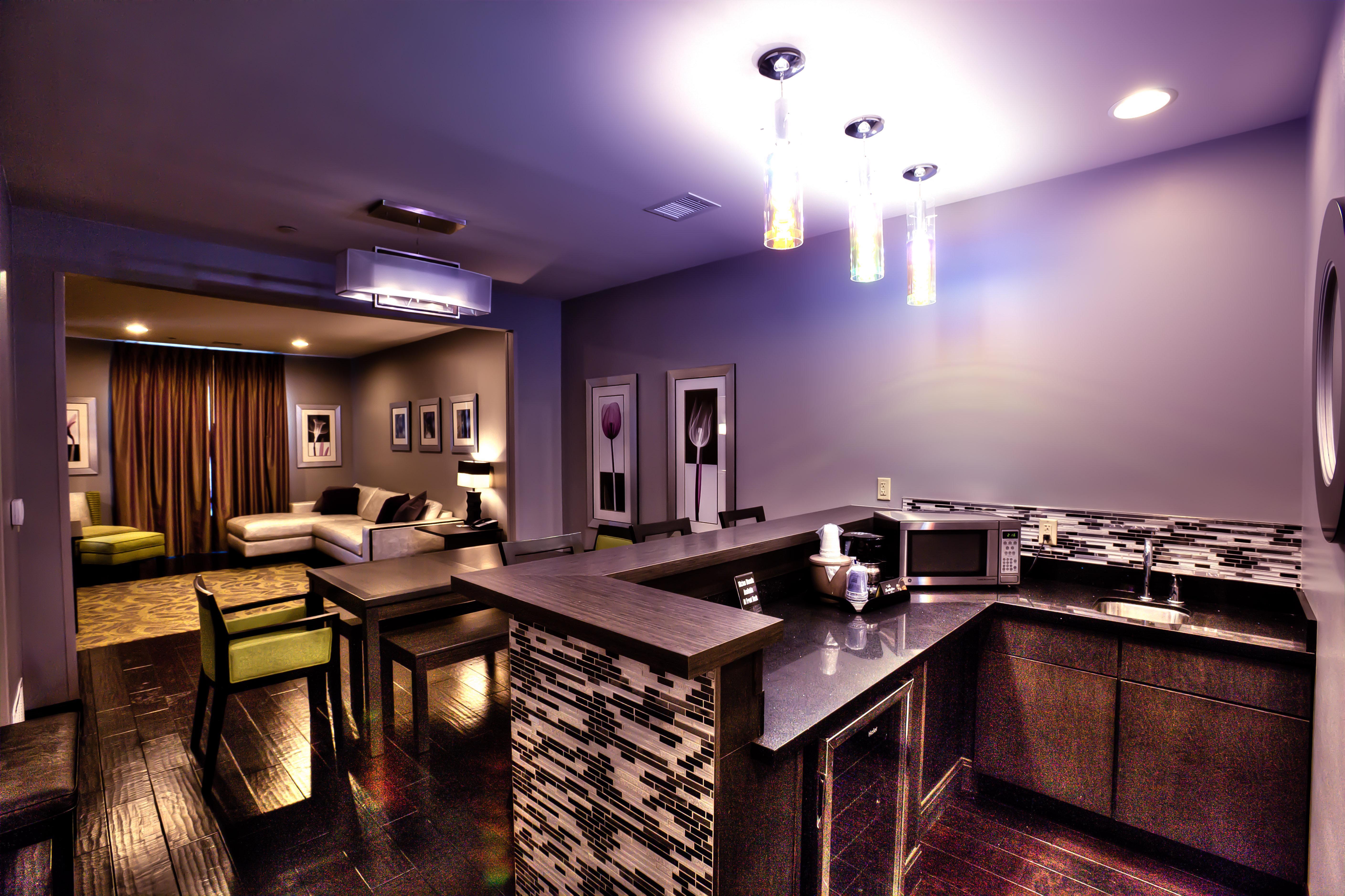 Express & West By Ihg Hotel 3*
