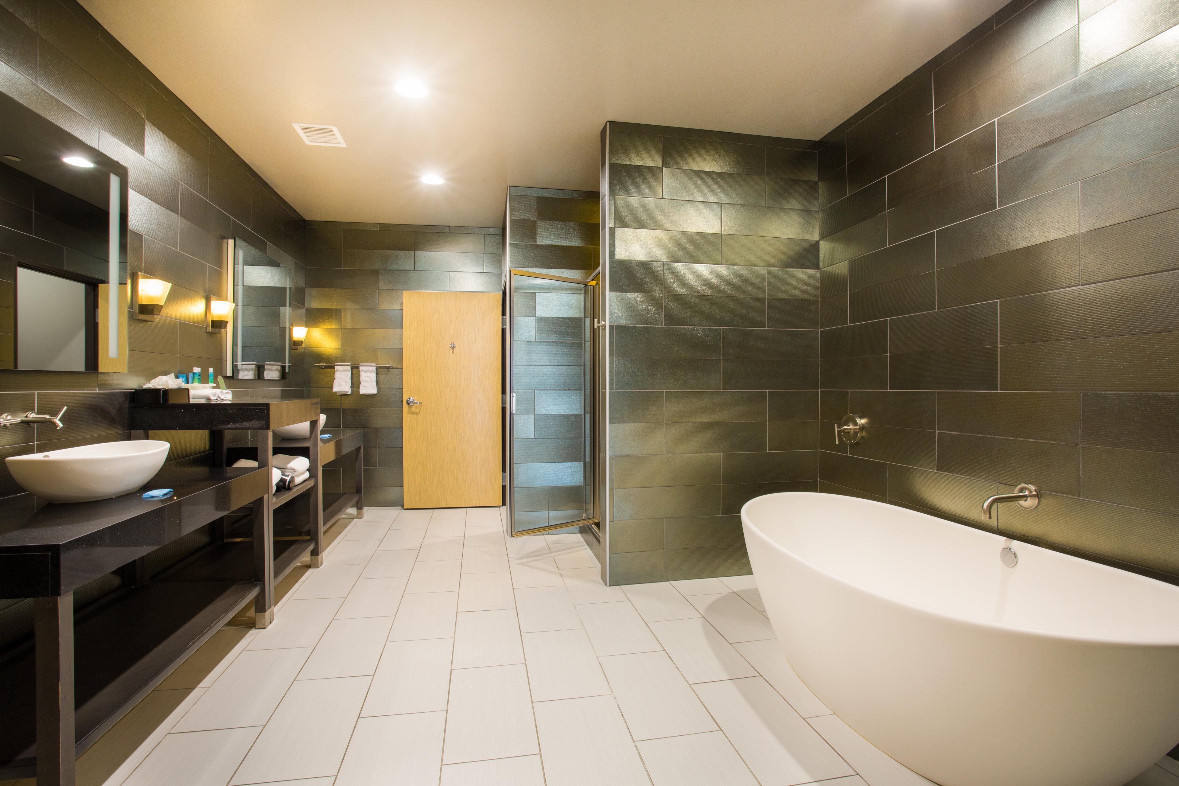 Express & West By Ihg Hotel Amarillo