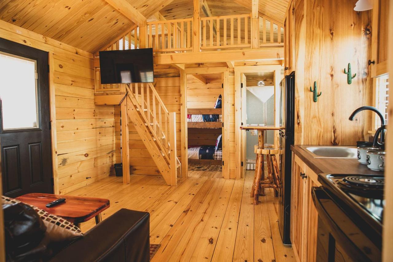 Big Texan Cabins *
