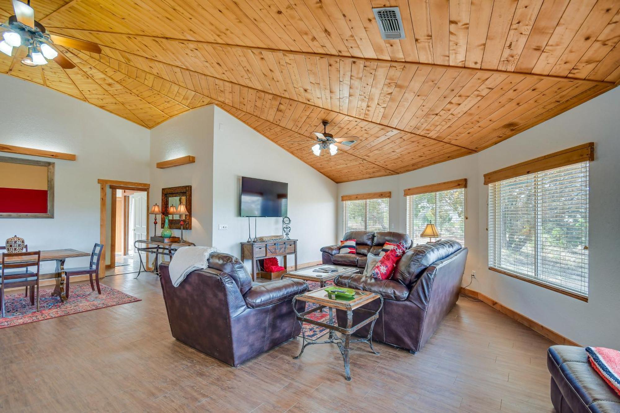 Canyon Rim Retreat With Private Yard And Hot Tub! * Amarillo