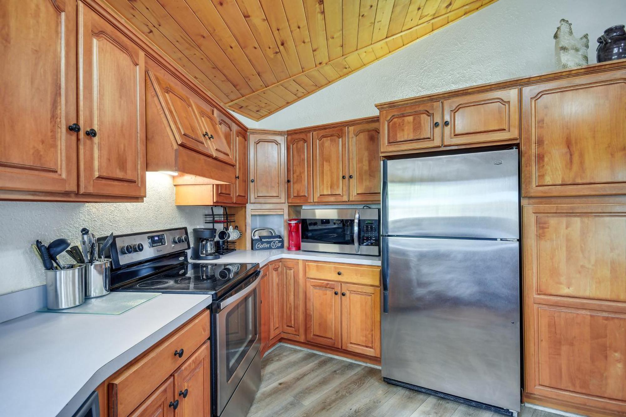 Holiday home Canyon Rim Retreat With Private Yard And Hot Tub! *