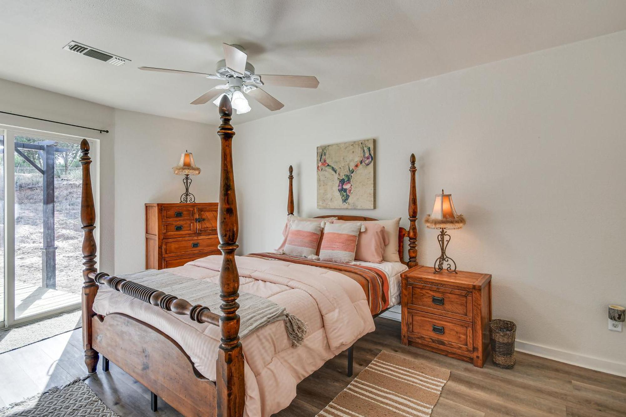 Holiday home Canyon Rim Retreat With Private Yard And Hot Tub!