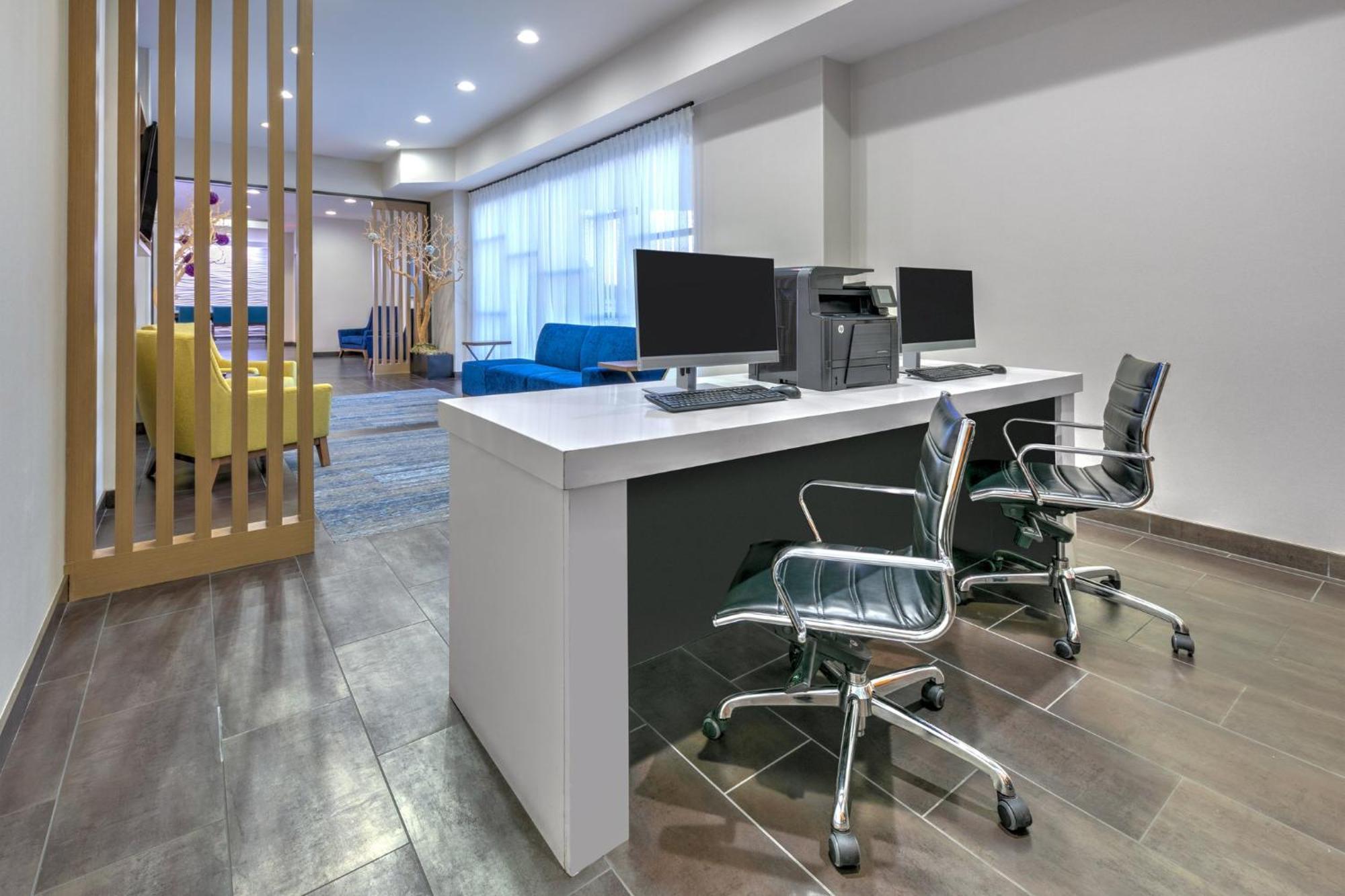 Hotel Express & West By Ihg Amarillo