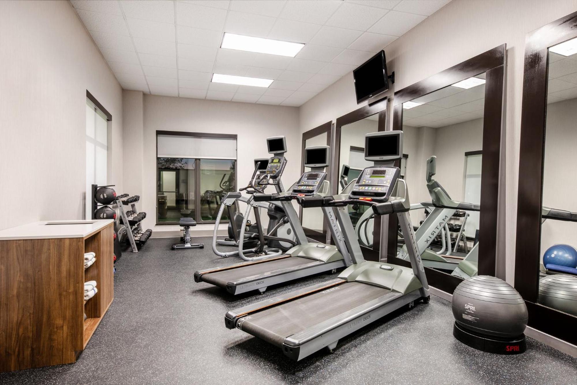 Express & West By Ihg Hotel Amarillo