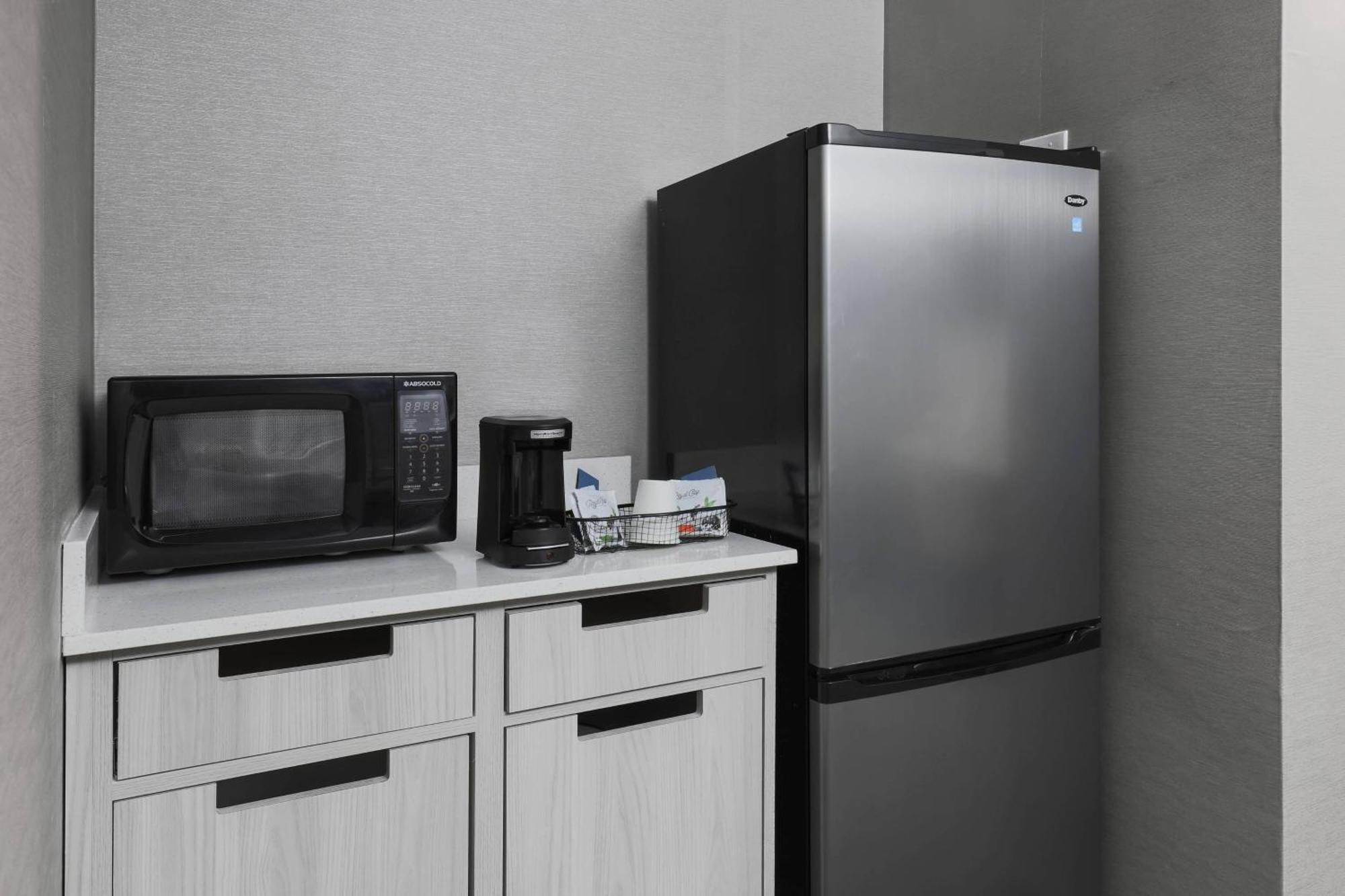 Fairfield By Marriott & Hotel 3*