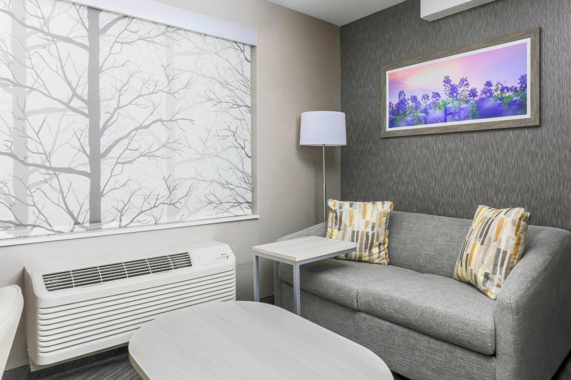 Hotel Fairfield By Marriott & 3*
