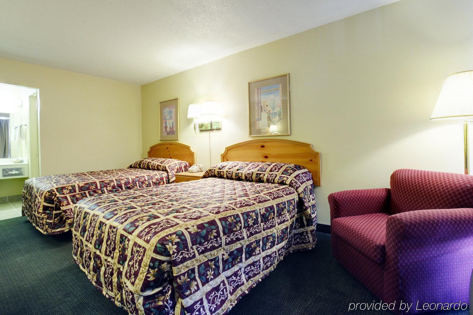 Knights Hotel
