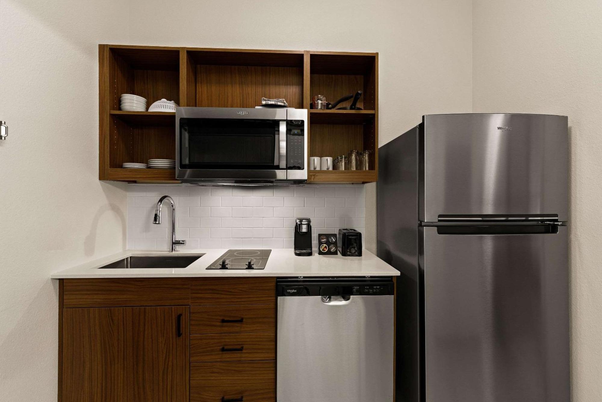 Everhome West - Medical Center Hotel