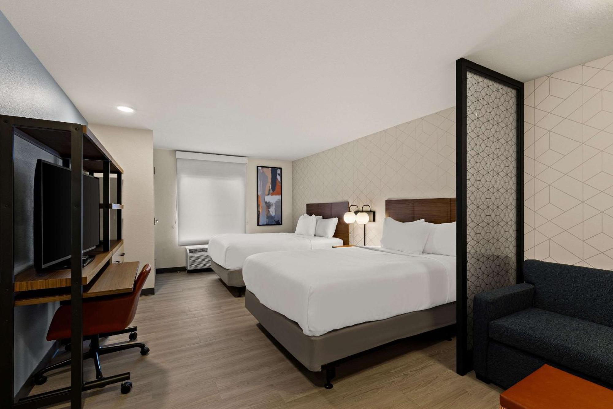 Hotel Everhome West - Medical Center
