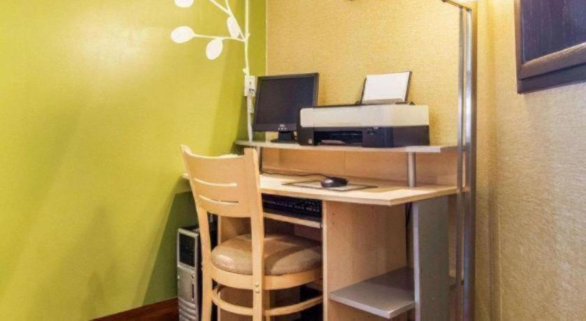 Hotel Econo East Amarillo