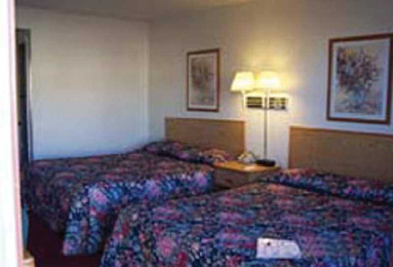 Americas Value Downtown 2*