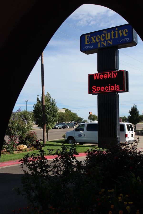 The Executive & Inn 2*