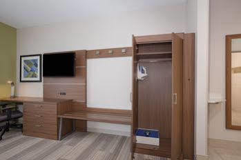 Express & By Ihg Hotel Amarillo