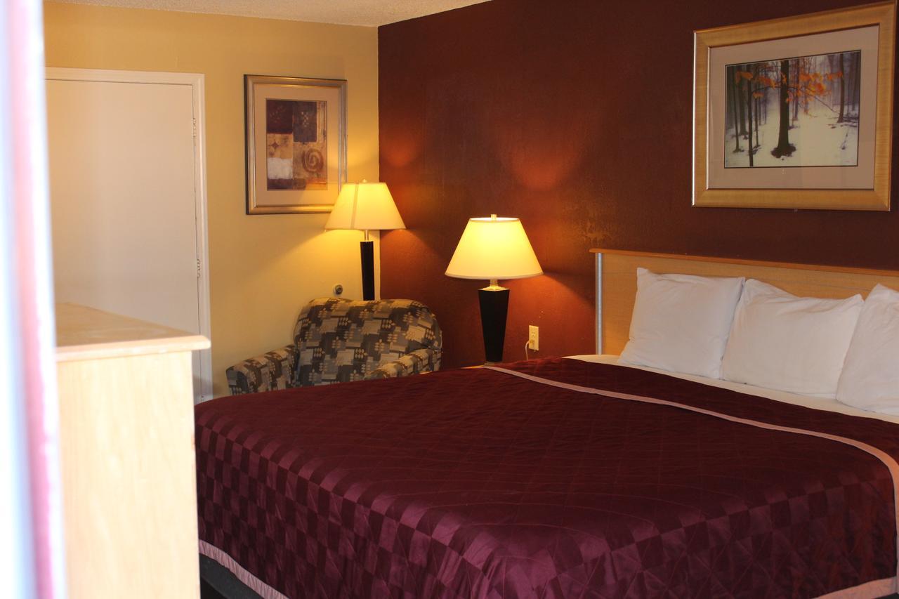 The Executive & 2* Amarillo