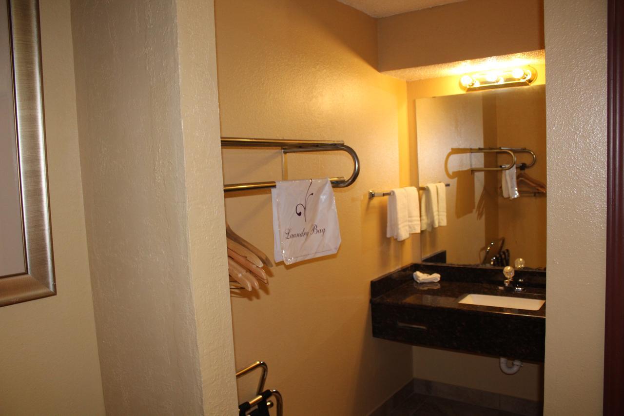 The Executive & Inn Amarillo