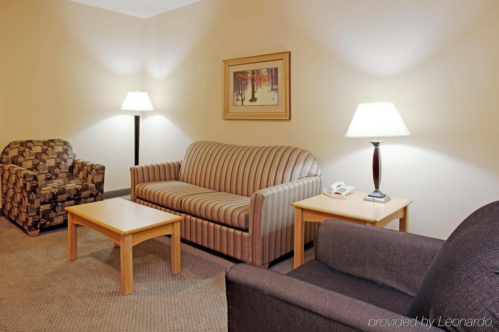 Express & By Ihg 2* Amarillo